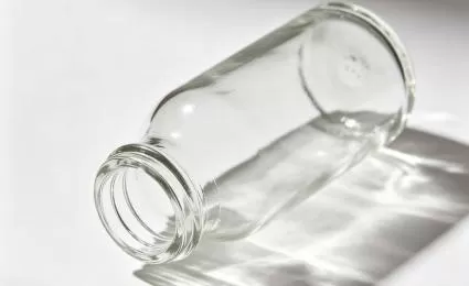 How to Solve the Fragility of Glass Bottles?