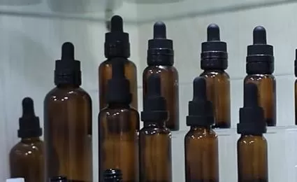 Keeping It Fresh: Wholesale Plastic Amber Bottles for Food and Beverages
